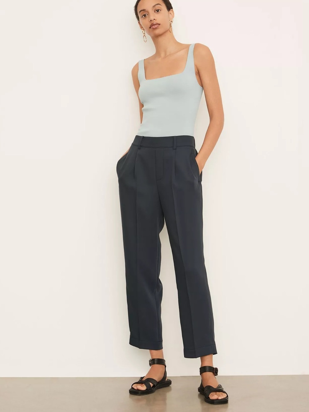 Vince Mid Rise Pull On Tapered Pant Navy Size Medium